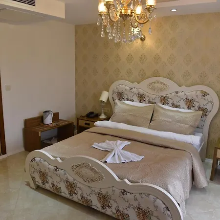 The Larossa Hotel *