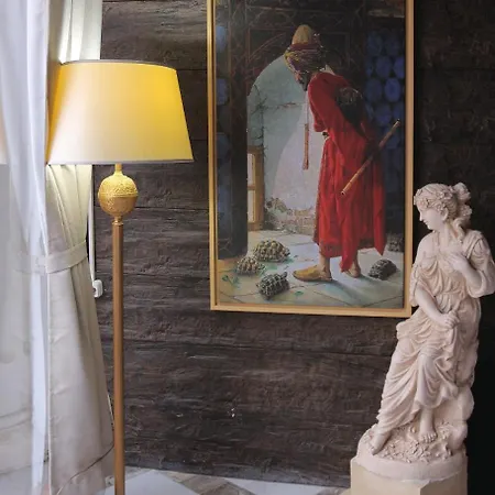 The Larossa Hotel